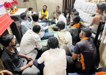 बाळापूर तालुक्यात ओबीसी घोंगडी बैठक दौऱ्याला मोठा प्रतिसाद