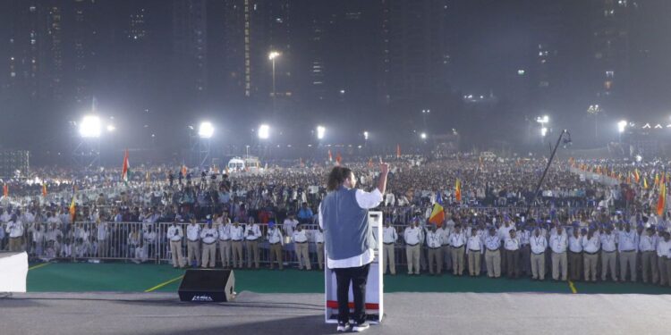 इस देश में रहना होगा, तो संविधान को मानना होगा : सुजात आंबेडकर