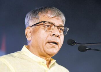 मुंबईत आज संविधान सन्मान महासभा; संविधानप्रेमी जनतेने उपस्थित राहण्याचे प्रकाश आंबेडकर यांचे आवाहन