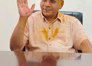 वंचित बहुजन आघाडीच्या विजयी नगरसेवकांचे आणि नगराध्यक्षांचे ॲड. प्रकाश आंबेडकरांकडून अभिनंदन !