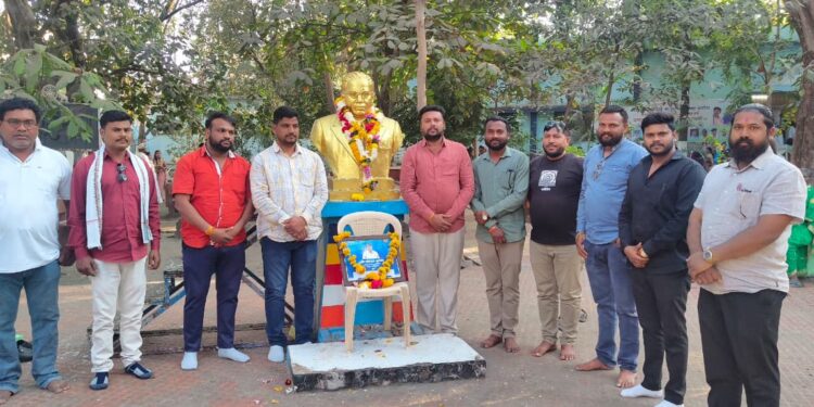 शहीद सोमनाथ सूर्यवंशी यांना वंचित बहुजन युवा आघाडीच्या वतीने विनम्र अभिवादन