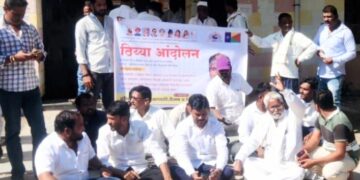 जायकवाडीच्या अतिक्रमण कारवाई विरोधात वंचित बहुजन आघाडीचे पैठणमध्ये ठिय्या आंदोलन!