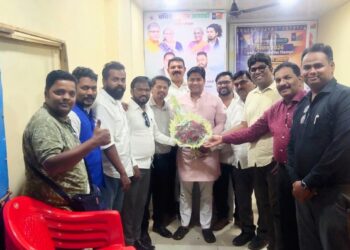 पनवेल महानगरपालिका निवडणुकीसाठी वंचित बहुजन आघाडी सज्ज; पहिल्याच दिवशी ३२ इच्छुकांची उमेदवारीसाठी गर्दी