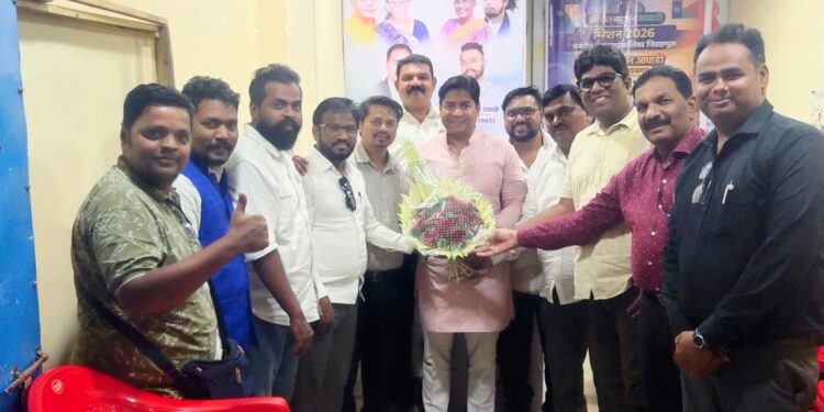 पनवेल महानगरपालिका निवडणुकीसाठी वंचित बहुजन आघाडी सज्ज; पहिल्याच दिवशी ३२ इच्छुकांची उमेदवारीसाठी गर्दी