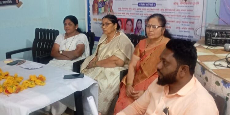 स्त्री मुक्ती दिन: जालन्यात वंचित बहुजन आघाडीच्या वतीने मनुस्मृती दहन करून क्रांतीदिनाचे अभिवादन