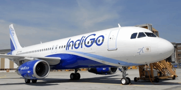 हैदराबाद विमानतळावर बॉम्बच्या धमक्या! तीन आंतरराष्ट्रीय विमाने 'हाय अलर्ट'वर; सुरक्षा यंत्रणांची कसून तपासणी