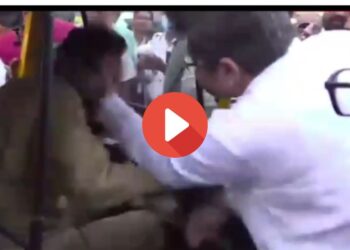 आमदाराची ‘भाईगिरी’! घाटकोपरमध्ये पराग शाह यांनी रिक्षाचालकाच्या कानाखाली लगावली; नागरिक संतापले…व्हिडिओ पहा