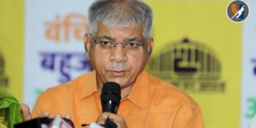 घाणीत राहायचे की विकासात? अकोलेकरांनीच ठरवावे; ॲड. प्रकाश आंबेडकर याचे सवाल