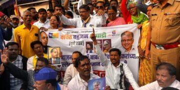 महापुरुषांचा अवमान सहन करणार नाही! गिरीश महाजनांविरोधात पुणे पोलिसांत तक्रार दाखल