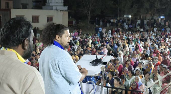 आश्वासने नको, कृती हवी! औरंगाबादच्या विकासासाठी 'वंचित'ला निवडून द्या; सुजात आंबेडकरांचे आवाहन