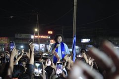 औरंगाबादमध्ये परिवर्तनाचे वारे; चिकलठाण्यात सुजात आंबेडकरांच्या रॅलीला तरुणांची मोठी गर्दी