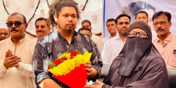 बार्शी टाकळी नगरपरिषदेवर ‘वंचित’चा झेंडा; सुजात आंबेडकरांच्या उपस्थितीत नगराध्यक्षा अख्तर खातून यांनी पदभार स्वीकारला 