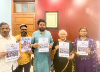 ‘राजगृह’ येथून घुमला उपेक्षितांचा आवाज; प्रा. अंजली आंबेडकर यांच्या हस्ते वंचित बहुजन आघाडीचा ‘लोकसंकल्प’ जाहीरनामा प्रसिद्ध!