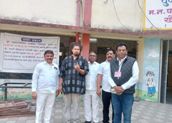 सुजात आंबेडकरांनी बजावला मतदानाचा हक्क; ‘लोकशाही बळकट करण्यासाठी घराबाहेर पडा’ असे केले आवाहन