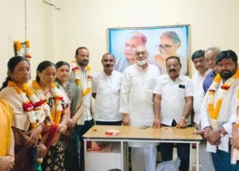 अकोल्यात वंचित बहुजन आघाडीच्या नवनियुक्त नगरसेवकांचा जल्लोषात सत्कार