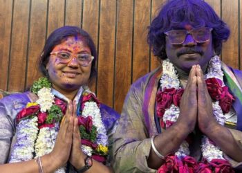 चळवळीचा निष्ठावंत, गरीब कवी गायक नगरसेवक होणे म्हणजे प्रकाश आंबेडकर यांचा राजकीय चमत्कार आहे – प्रा. डॉ. किशोर वाघ