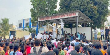 प्रजासत्ताक दिनी औरंगाबादमध्ये संताप; भाजप आमदार नारायण कुचे यांच्या पुतळ्याला प्रभाग क्रमांक 24’च्या नागरिकांकडून प्रतिकात्मक फाशी