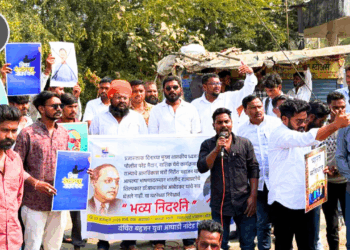 नांदेड: माता रमाई आंबेडकर चौकात गिरीश महाजनांचा निषेध; वंचित बहुजन युवा आघाडीची आंदोलनातून आक्रमक भूमिका