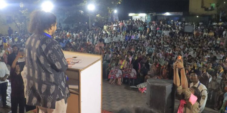 वडगाव-कोल्हाटी येथे सुजात आंबेडकरांची तोफ धडाडली; जिल्हा परिषद निवडणुकीसाठी कार्यकर्त्यांत उत्साह