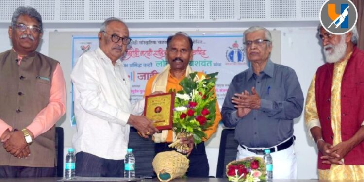 जातीभेद मानणारे साहित्यिक कसे ? लोकनाथ यशवंत यांचा सवाल