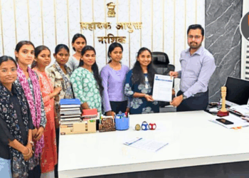 नाशिक: मुलींच्या शासकीय वसतिगृहातील गैरप्रकारांवर संताप; गृहपाल निलंबन व कारवाईची विद्यार्थिनींची मागणी