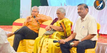 मोदी ‘ब्लॅकमेल’ होत असल्याचा सामाजिक संघटनांचा खळबळजनक आरोप; प्रकाश आंबेडकरांकडे नेतृत्वाची मागणी