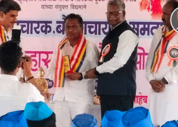 पंचशील आणि २२ प्रतिज्ञांचे आचरण हाच खरा धम्मप्रचार; माजलगाव येथे जिल्हास्तरीय धम्मप्रचारक गौरव सोहळा उत्साहात पार