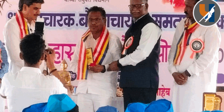 पंचशील आणि २२ प्रतिज्ञांचे आचरण हाच खरा धम्मप्रचार; माजलगाव येथे जिल्हास्तरीय धम्मप्रचारक गौरव सोहळा उत्साहात पार