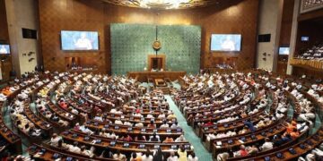 Lok Sabha Seats : लोकसभेत महिला आरक्षणाची नांदी, मतदारसंघांची संख्या थेट 816 वर पोहोचणार