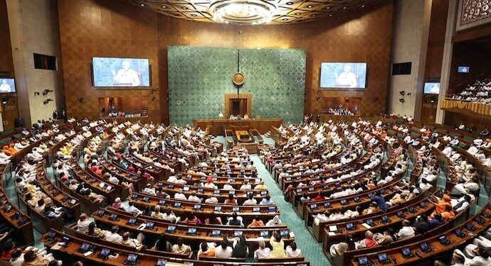 Lok Sabha Seats : लोकसभेत महिला आरक्षणाची नांदी, मतदारसंघांची संख्या थेट 816 वर पोहोचणार