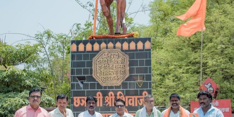 शिवाजी कोण होता? या पुस्तकाचे वंचित बहुजन आघाडीच्या वतीने उस्मानाबाद जिल्हयात विविध ठिकाणी सामूहिक वाचन 