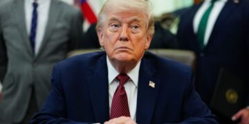 नवउदारमतवादाचा अस्त आणि फॅसिझमचा उदय: एका फसलेल्या जागतिकीकरणाचे विश्लेषण