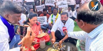 नरेंदर कब मिलेगा सिलेंडर? गॅस टंचाईविरोधात औरंगाबादमध्ये वंचित बहुजन आघाडीचे राज्यव्यापी आंदोलन