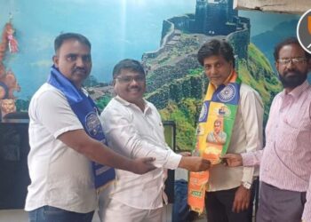 रिपब्लिकन सेनेला पुण्यात धक्का; पदाधिकाऱ्यांचा वंचित बहुजन आघाडीत प्रवेश