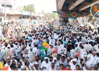 वाढत्या महागाईविरोधात अकोल्यात वंचित बहुजन आघाडीचा एल्गार; जिल्हाधिकारी कार्यालयावर धडकली ‘भव्य बैलगाडी रॅली’