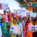 अकोल्यात वाढत्या महागाईविरोधात वंचित बहुजन आघाडीचा एल्गार; जिल्हाधिकारी कार्यालयावर भव्य बैलगाडी मोर्चा