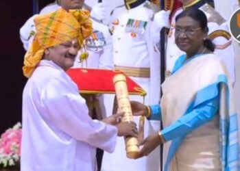 तमाशा फडातील सोंगाड्या ते पद्मश्री रघुवीर खेडकर !