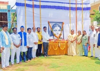 वंचित बहुजन आघाडी पिंपरी चिंचवड शहराच्या वतीने रमाई आंबेडकरांना अभिवादन