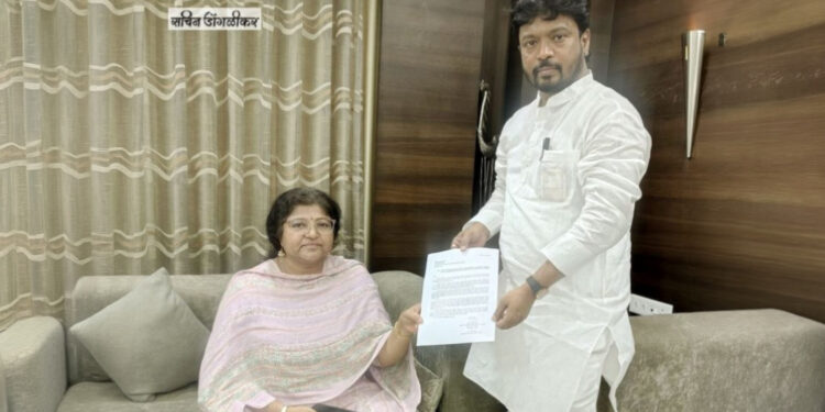 विधान परिषद निवडणुकीत नगरसेवकांच्या संशयास्पद अनुपस्थितीची चौकशी करा; निवडणूक निरीक्षकांकडे प्रशांत इंगोले यांचे निवेदन