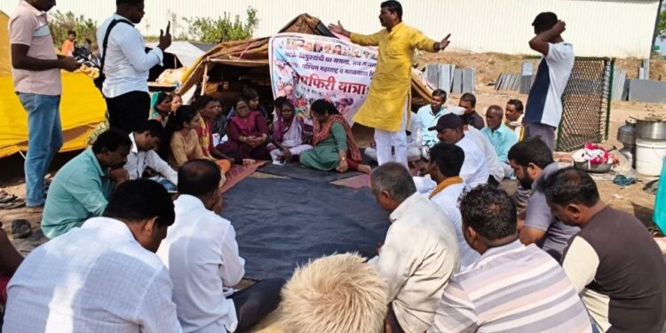 मुशाफिरी यात्रेतून भटके-विमुक्त समाजाच्या जनगणनेचा प्रश्न ऐरणीवर; 78 वर्षांनंतरही स्मशानभूमीची सोय नाही – ॲड. डॉ. अरुण जाधव