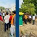 मांगली (गोसाई) गावातील गरीब कुटुंबांना बेघर करण्याचे षड्यंत्र; वंचित बहुजन आघाडीच्या पदाधिकाऱ्यांची भेट