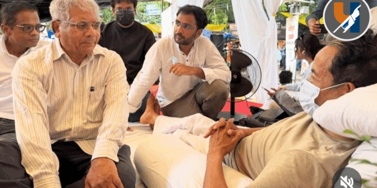 Breaking News : वंचित बहुजन आघाडीचे अध्यक्ष ॲड. प्रकाश आंबेडकर यांनी घेतली सोनम वांगचुक यांची भेट
