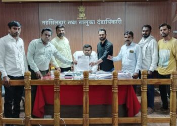 E10 पेट्रोलचा पर्याय कायम ठेवा आणि इंधनाचे दर कमी करा; वंचित बहुजन आघाडीची मागणी