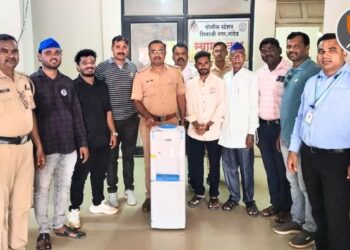 नांदेड: शिवाजीनगर पोलीस ठाण्यात वंचित बहुजन आघाडीतर्फे वॉटर फिल्टर भेट