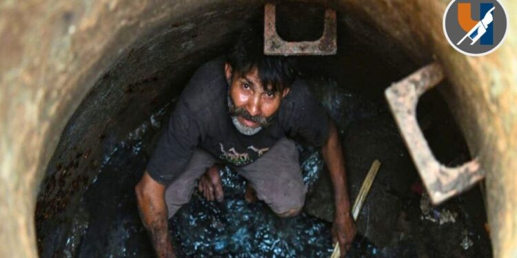 कायदा कागदावरच : गटारातील मृत्यूंची शंभरी पार ; स्वच्छता कामगारांच्या सुरक्षेवर पुन्हा गंभीर प्रश्नचिन्ह