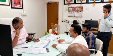 अखेर खड्डेमय रस्त्याची दुरुस्ती; वंचित बहुजन आघाडीच्या पाठपुराव्याला यश!