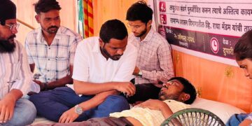 लघुलेखक पद पुनर्जीवित करून १०० टक्के रिक्त पदांची भरती करा; नांदेडमधील उपोषणकर्त्या विद्यार्थ्यांना वंचित युवा आघाडीचा पाठिंबा