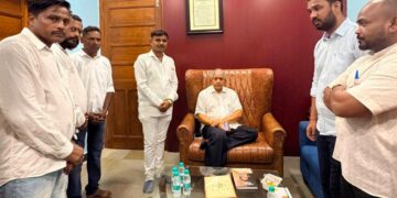 नवी मुंबईत आरपीआय (आ) गटाला मोठे खिंडार; दिघाचे कार्याध्यक्ष अनिल अंगरख यांचा वंचित बहुजन आघाडीत पक्षप्रवेश 