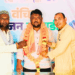 प्रामाणिकपणाबद्दल व्यापारी मोहम्मद अखीम मोहम्मद जय्युम यांचा समाजरत्न अनिल कांबळे यांच्या हस्ते सत्कार