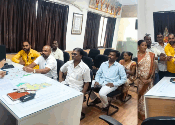 साईनगर, रबाळे परिसरात नागरी सुविधांचा बोजवारा; वंचित बहुजन आघाडीकडून महापालिका प्रशासनाला निवेदनाद्वारे विचारण्यात आला जाब